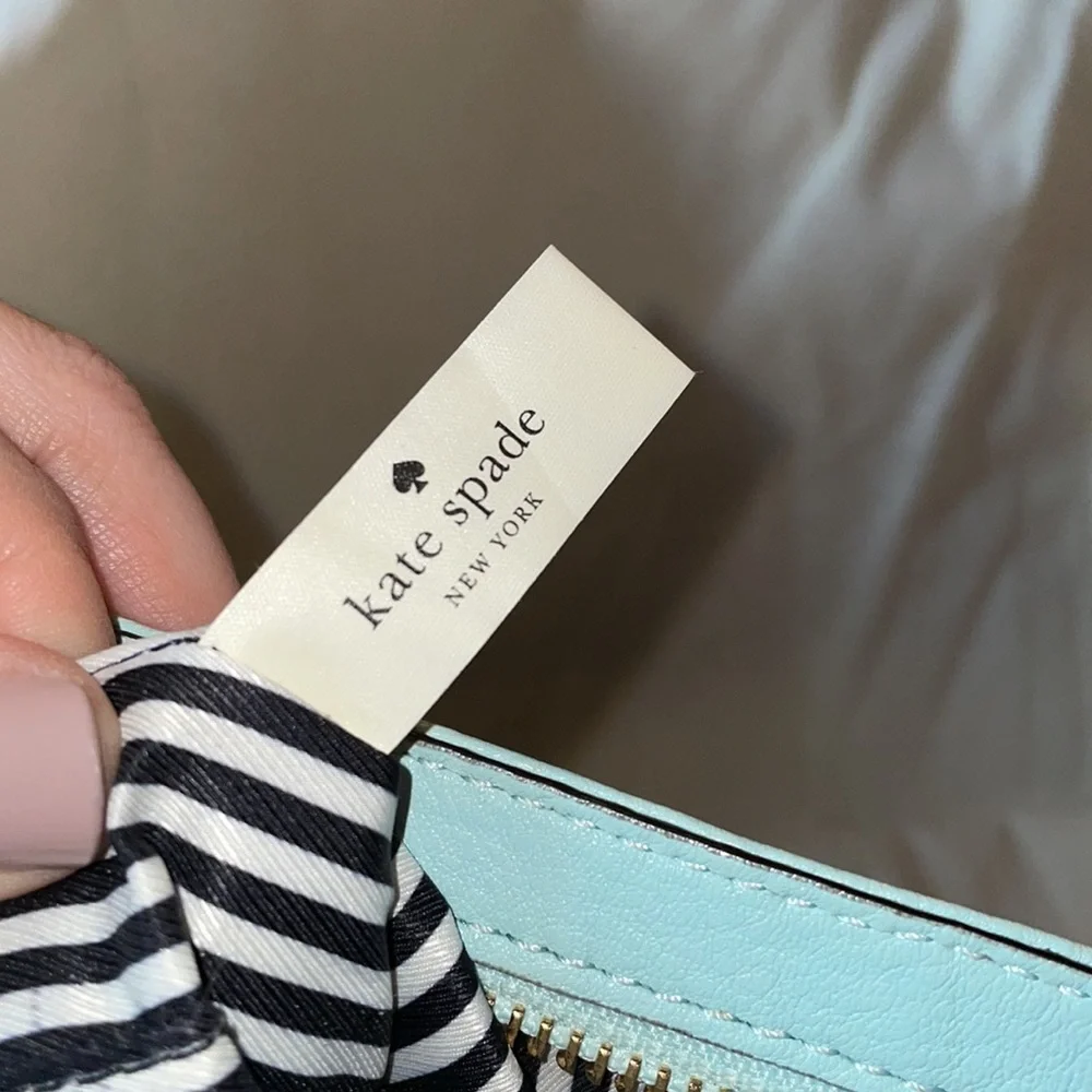 Kate Spade Cobble Hill Ellen Crossbody Bag - Picture 4 of 8